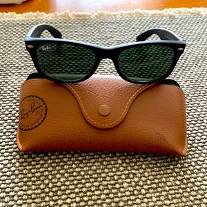 Rayban New Wayfarer Sunglasses